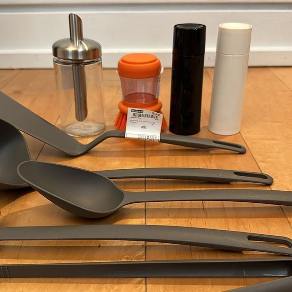 IKEA - Kitchen Bundle: Spice Mill, Soap Brush, Sugar Dispenser, 5x Tools - Picture 5 of 10